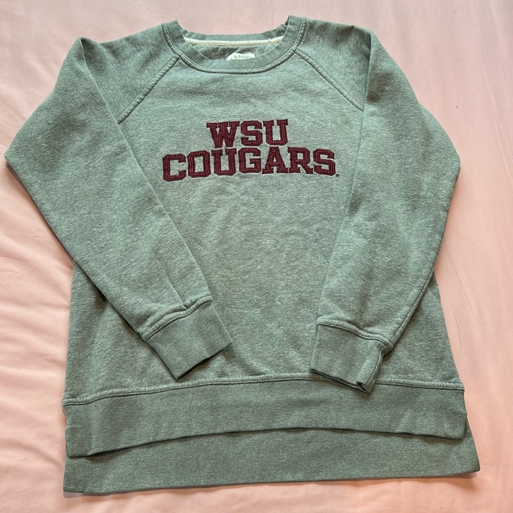 Grey WSU crewneck
Brand: League
Women’s Size S